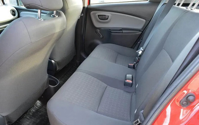 Toyota Yaris cena 39900 przebieg: 117000, rok produkcji 2019 z Poniec małe 326